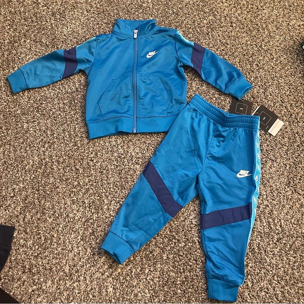 Nike Track Suit